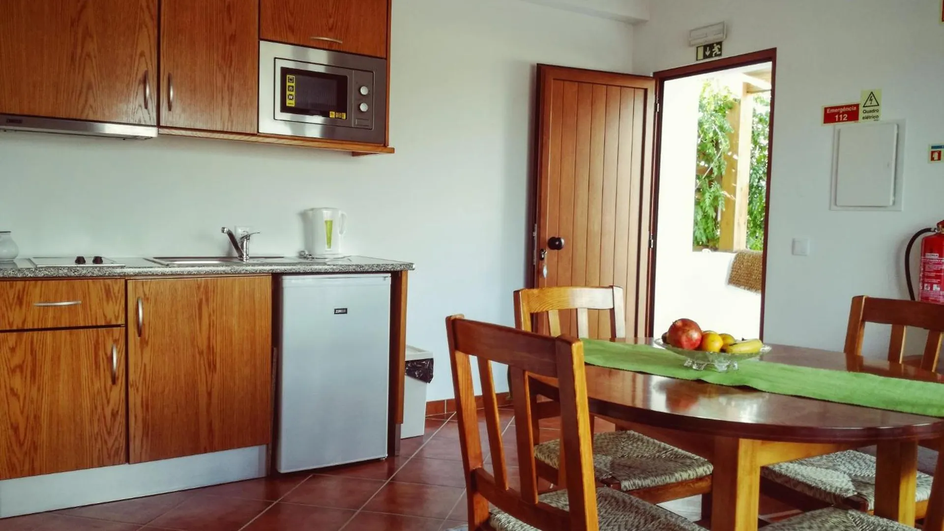 Monte Da Ribeira Villa Estoi 0*,